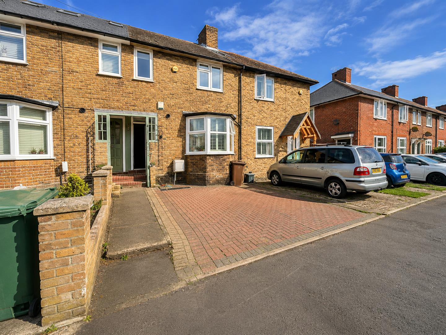 3 bed property in Wigmore Road, Carshalton